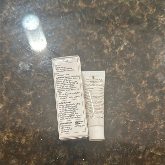 Kopari Sun Shield Soft Glow Daily Face SPF 30 - Picture 2 of 4